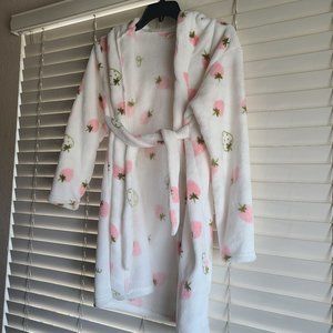 Strawberry robe